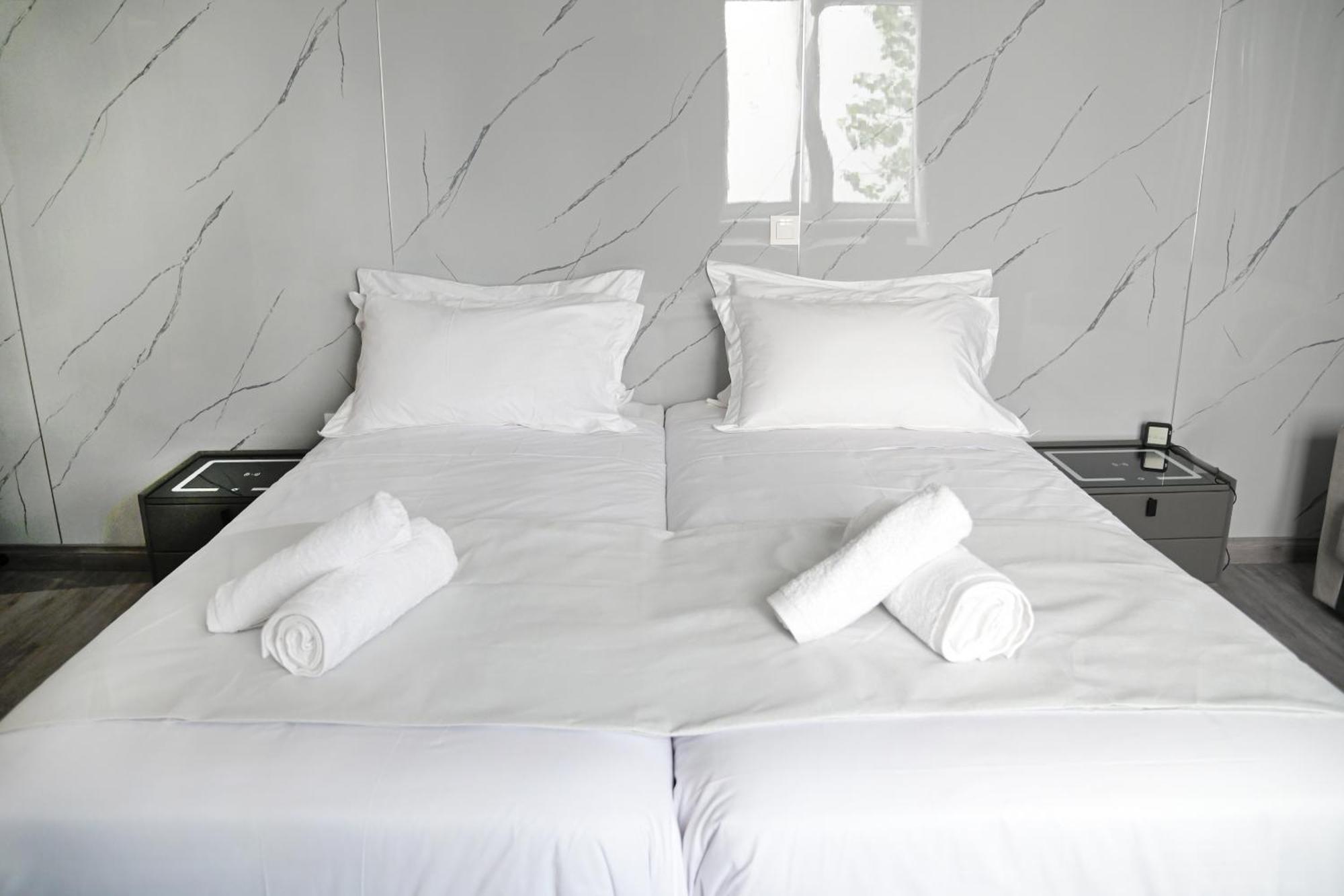 Standard Double Room,1563977578:JPEG